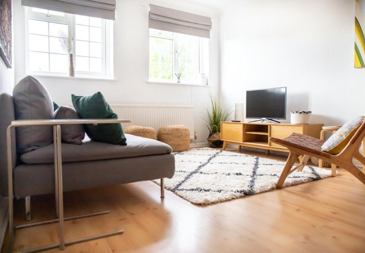 Guestready - Homely Leeds City Apartment Sleep 4 Meanwood Екстериор снимка
