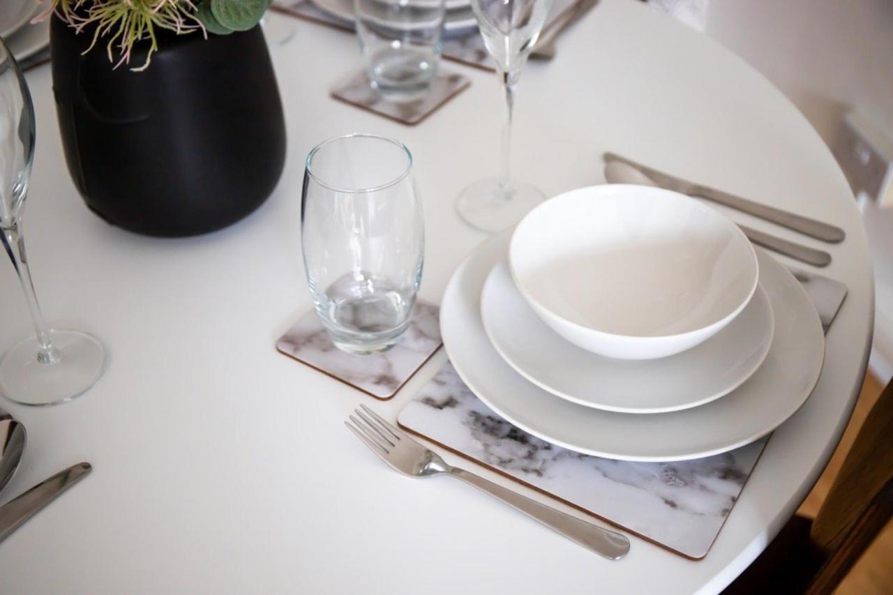 Guestready - Homely Leeds City Apartment Sleep 4 Meanwood Екстериор снимка