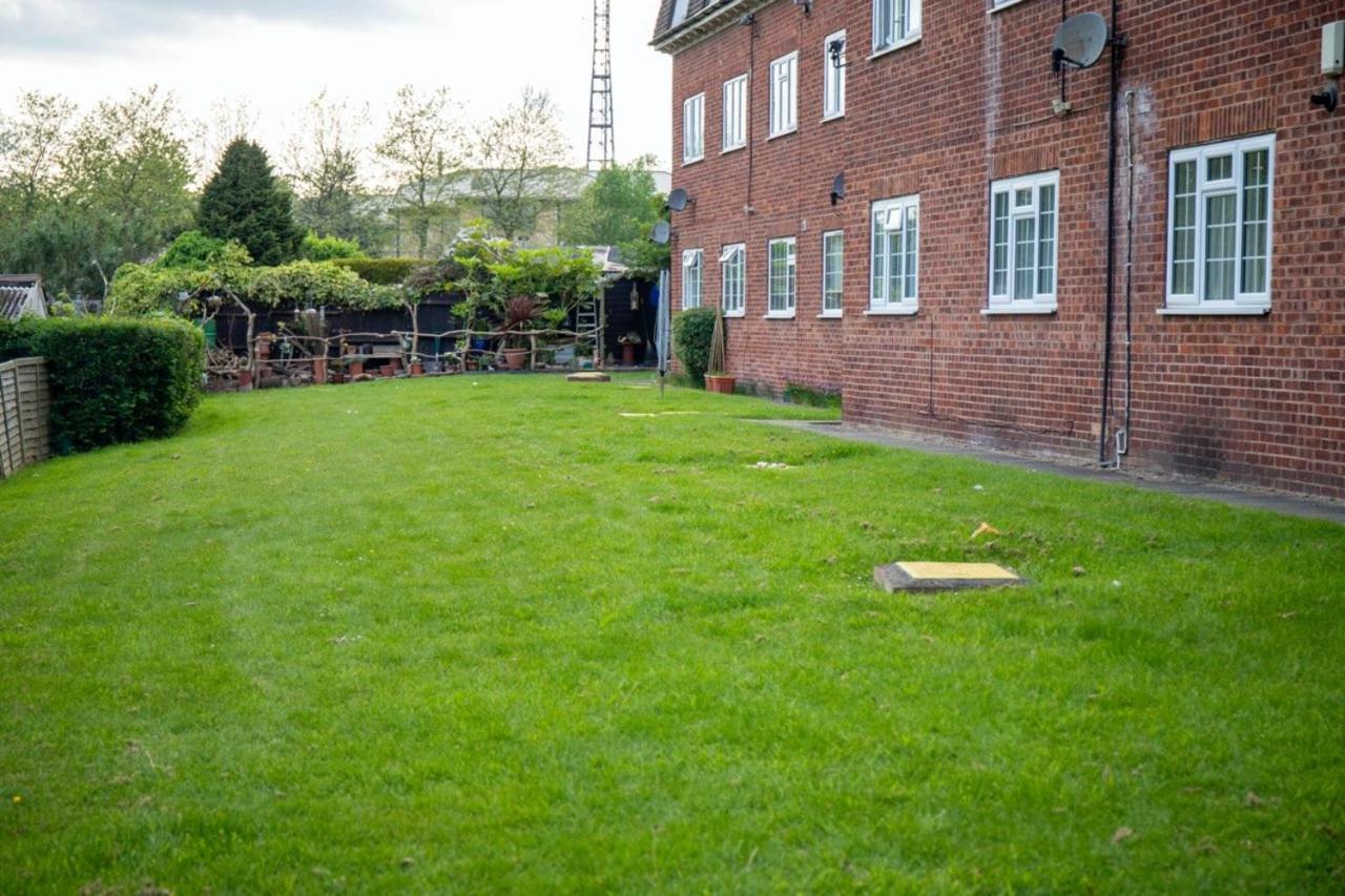 Guestready - Homely Leeds City Apartment Sleep 4 Meanwood Екстериор снимка