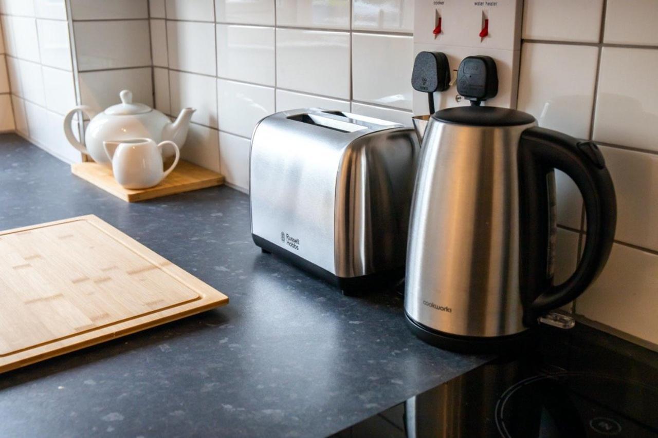 Guestready - Homely Leeds City Apartment Sleep 4 Meanwood Екстериор снимка
